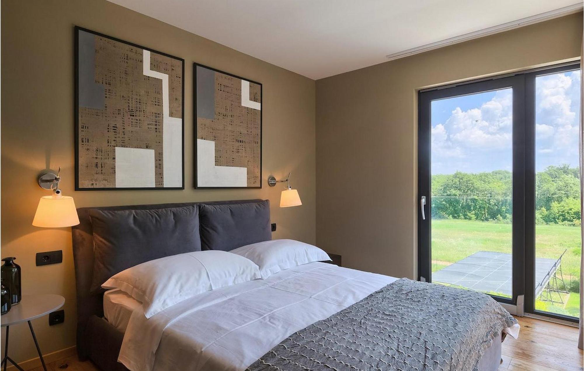 Oliva 2 Holiday home